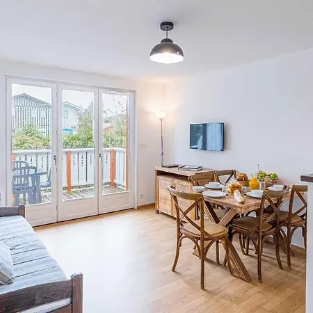 Madame Les Rives Marines