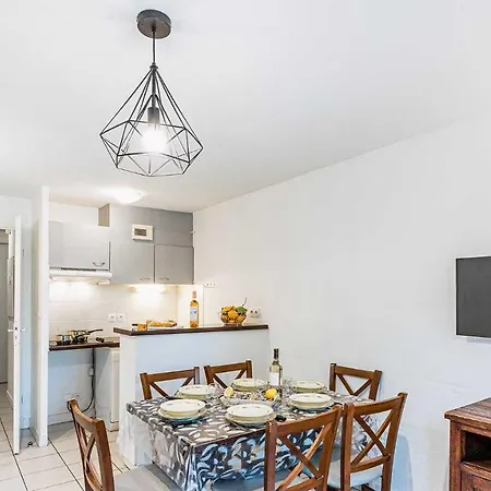 Апарт-отель Madame Les Rives Marines 3*