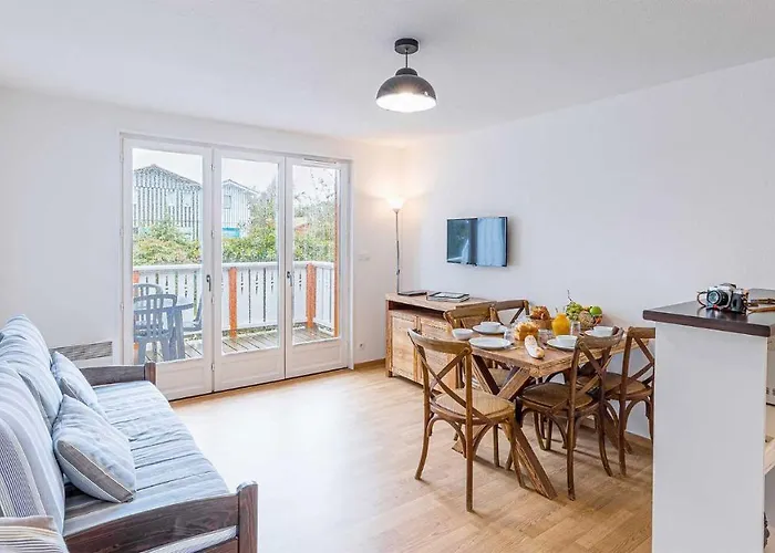 Madame Les Rives Marines