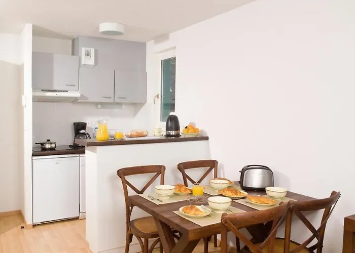 Aparthotel Madame Les Rives Marines 3*