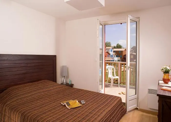 Madame Les Rives Marines 3*